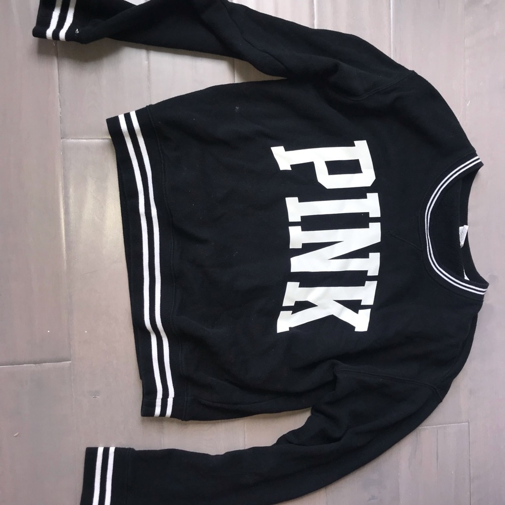 pink sweatshirt